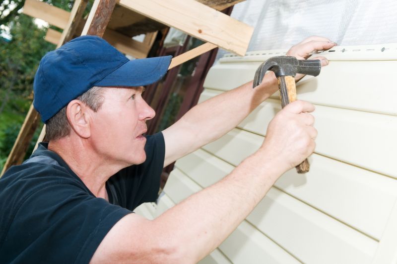 When to Hire Siding Experts
